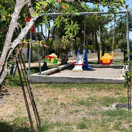 1-bedroom Olympia At Lambi Lägenhet